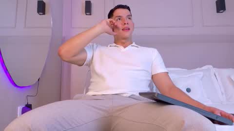 Snapshot of zanedawson chatting on January 2026 12:48:02 AM Zane Dawson online show from January 2026 12:48:02 AM