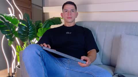 Snapshot of zanedawson chatting on March 2026 08:37:01 PM Zane Dawson online show from March 2026 08:37:01 PM