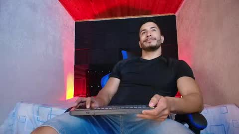 Snapshot of zanemaverick chatting on April 2026 01:41:02 PM zanemaverick online show from April 2026 01:41:02 PM