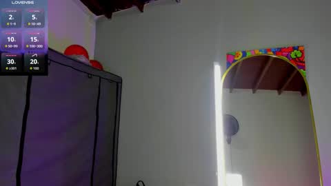 Snapshot of zaphiro__sky chatting on February 2026 08:33:02 AM zaphiro__sky online show from February 2026 08:33:02 AM