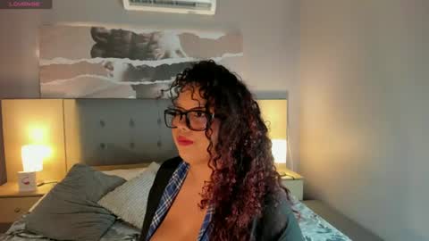 Snapshot of zara_holly_ chatting on August 2026 07:01:02 PM Zara online show from August 2026 07:01:02 PM