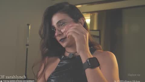 Snapshot of zarahlynch chatting on November 2025 10:10:02 PM Miss Lynch Next show 2911 online show from November 2025 10:10:02 PM