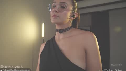 Snapshot of zarahlynch chatting on November 2025 11:05:01 PM Miss Lynch Next show 2911 online show from November 2025 11:05:01 PM