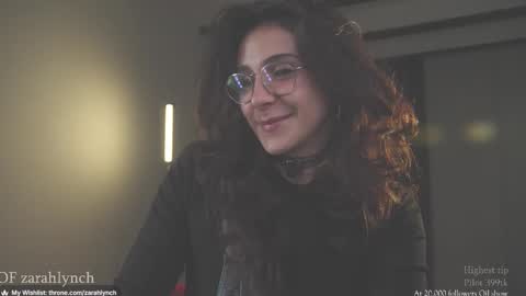 Snapshot of zarahlynch chatting on November 2025 10:44:02 PM Miss Lynch Next show 2911 online show from November 2025 10:44:02 PM