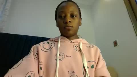 Snapshot of zariah011 chatting on April 2026 08:17:02 AM zariah online show from April 2026 08:17:02 AM