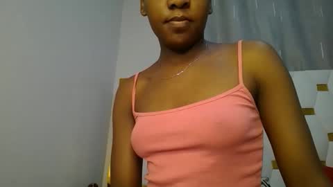 Snapshot of zariah011 chatting on May 2026 09:31:01 PM zariah online show from May 2026 09:31:01 PM