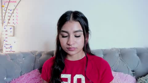 Snapshot of zayda_ chatting on December 2024 01:22:01 AM Zayda online show from December 2024 01:22:01 AM