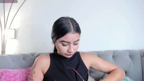 Snapshot of zayda_ chatting on January 2025 07:02:02 PM Zayda online show from January 2025 07:02:02 PM