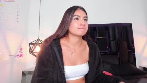 Snapshot of zayda_ chatting on February 2025 02:59:02 PM Zayda online show from February 2025 02:59:02 PM
