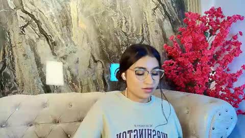 Snapshot of zayda_ chatting on March 2025 01:39:01 AM Zayda online show from March 2025 01:39:01 AM