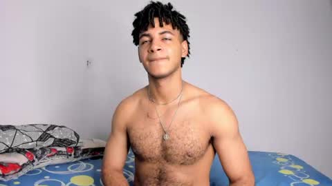 Snapshot of zayn_moreno chatting on June 2026 09:14:02 PM zayn 3 online show from June 2026 09:14:02 PM