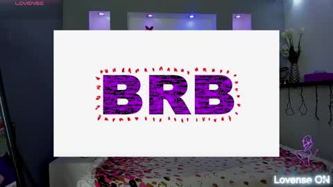 Snapshot of zean_lee chatting on May 2026 03:17:01 PM Karolyne online show from May 2026 03:17:01 PM