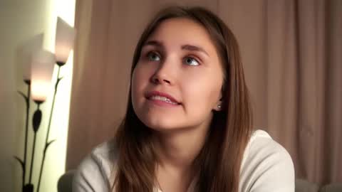 Emilia online show from September 2025 01:29:02 AM