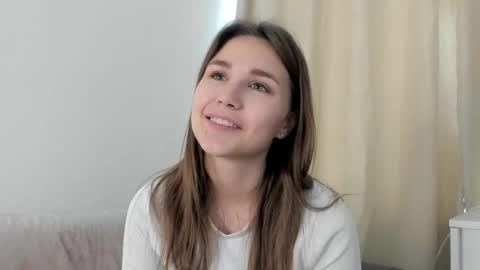 Emilia online show from September 2025 01:40:01 AM