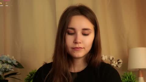 Emilia online show from October 2025 01:03:02 AM