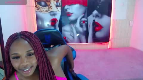 Snapshot of zendaya_wilson1 chatting on January 2025 05:45:02 AM Zendaya Wilson online show from January 2025 05:45:02 AM