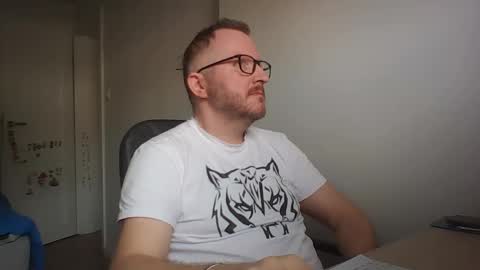 Snapshot of zenlem chatting on May 2026 06:30:02 AM zenlem online show from May 2026 06:30:02 AM