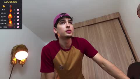 Snapshot of zenn_rush chatting on January 2025 01:04:02 PM Zenn online show from January 2025 01:04:02 PM