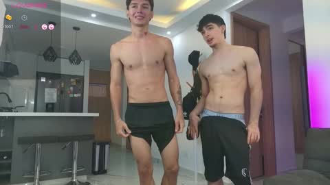 Snapshot of zenn_rush chatting on February 2025 03:05:01 PM Zenn online show from February 2025 03:05:01 PM