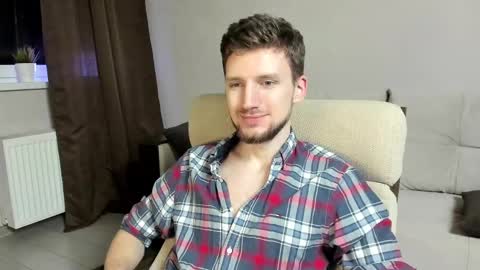 Andrew online show from March 2025 10:53:01 PM