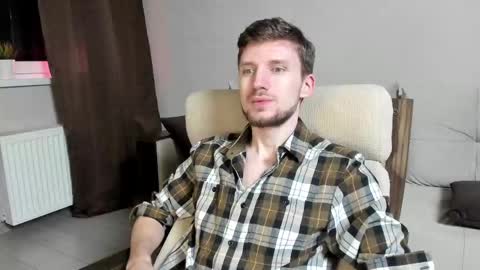 Andrew online show from March 2025 08:21:01 PM