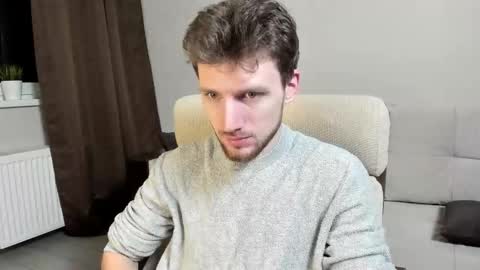 Andrew online show from November 2025 02:44:01 AM