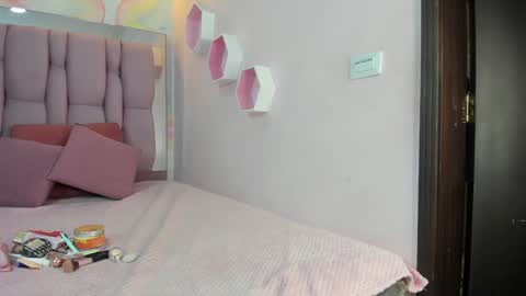 ZEPHYRA ANGELS online show from December 2024 01:19:02 PM