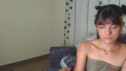 Snapshot of zero__o chatting on February 2025 11:18:02 AM ZERO online show from February 2025 11:18:02 AM