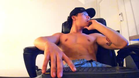 zeus online show from December 2024 06:35:01 PM