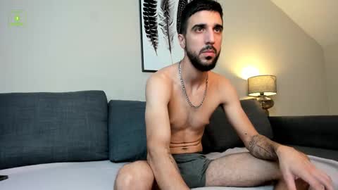 ZEYN online show from September 2025 05:19:02 AM