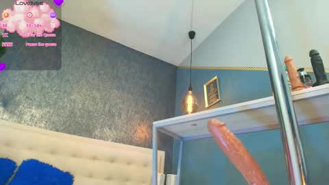 ZHAMIRA  ANDRES online show from October 2025 11:59:01 PM