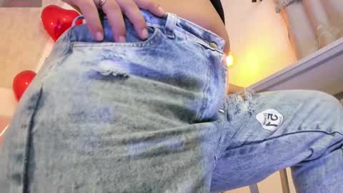 ZHAMIRA  ANDRES online show from February 2026 07:10:01 PM