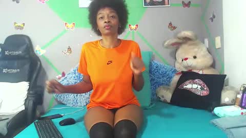 Snapshot of zharick_smithx chatting on November 2025 05:57:01 AM zharick online show from November 2025 05:57:01 AM