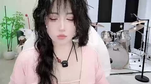 zhen online show from October 2025 08:21:01 AM