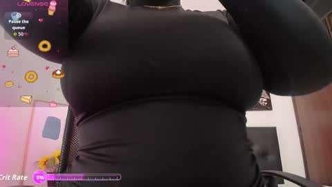 zhia  zeus online show from November 2025 06:52:02 PM