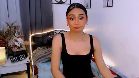 Snapshot of zialustts chatting on October 2025 07:36:02 PM Zia online show from October 2025 07:36:02 PM