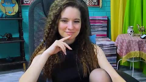 zianichols online show from February 2025 01:55:02 PM