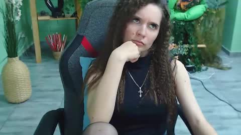 zianichols online show from February 2025 02:54:02 PM