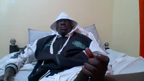 Zlatann2012 online show from January 2026 01:51:01 AM