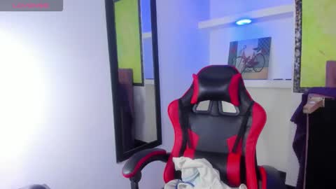 Z O E online show from February 2026 08:16:01 PM