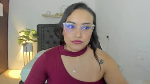 Snapshot of zoe_danae_ chatting on February 2025 03:47:02 PM Zoe online show from February 2025 03:47:02 PM