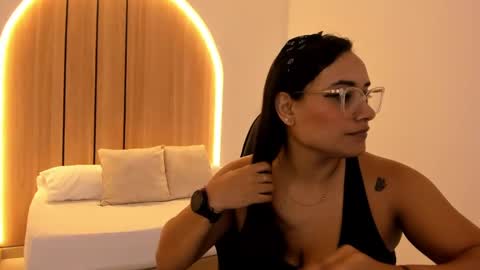 Snapshot of zoe_danae_ chatting on September 2025 12:16:02 PM Zoe online show from September 2025 12:16:02 PM