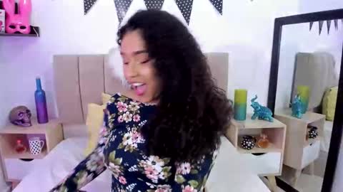 Snapshot of zoe_gruber chatting on December 2024 11:25:01 PM Zoe Gruber online show from December 2024 11:25:01 PM