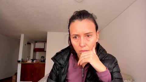 ZOE online show from November 2025 08:36:02 PM