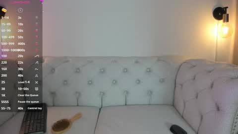 Zoe  online show from November 2025 07:32:02 PM