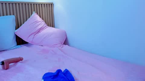 Zoe online show from December 2024 02:21:01 PM