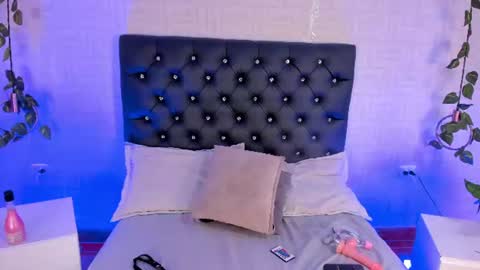 zoe_rousee_ online show from July 2026 06:40:01 PM