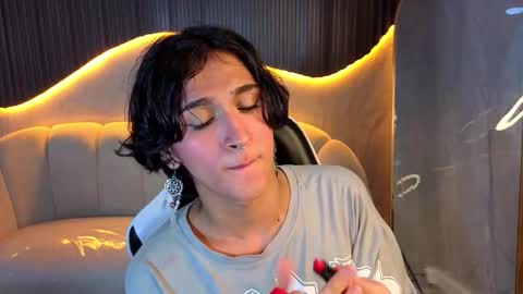 Zoe online show from December 2025 01:13:01 AM