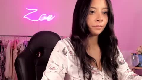 Snapshot of zoecams chatting on March 2025 11:26:01 PM zoecams online show from March 2025 11:26:01 PM