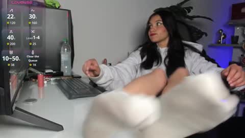 Zoe online show from November 2025 11:53:01 AM